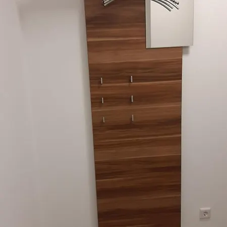 - Wohnen Auf Zeit * Ursensollen